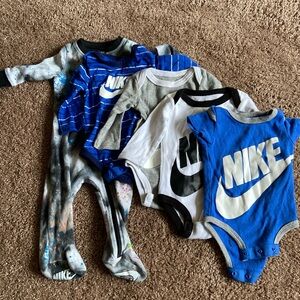Nike baby boy bundle size 0-6m